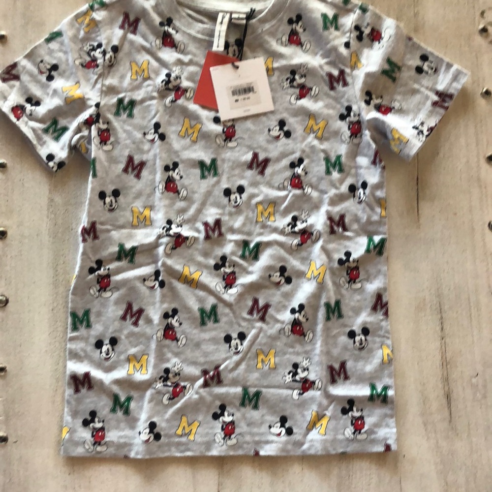 Mickey Tee size 8